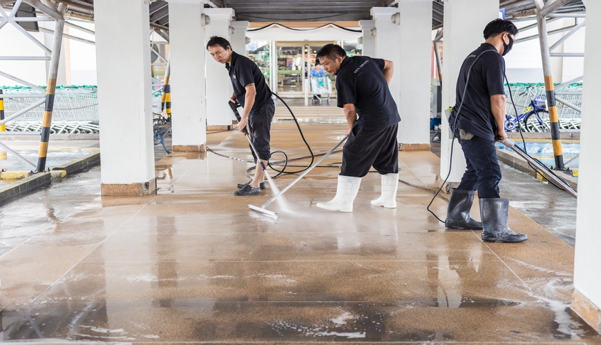 Professional garage cleaning services in Halifax for businesses