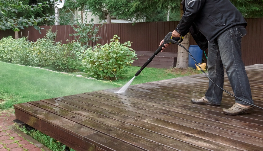 Professional patio and deck cleaning services in Halifax