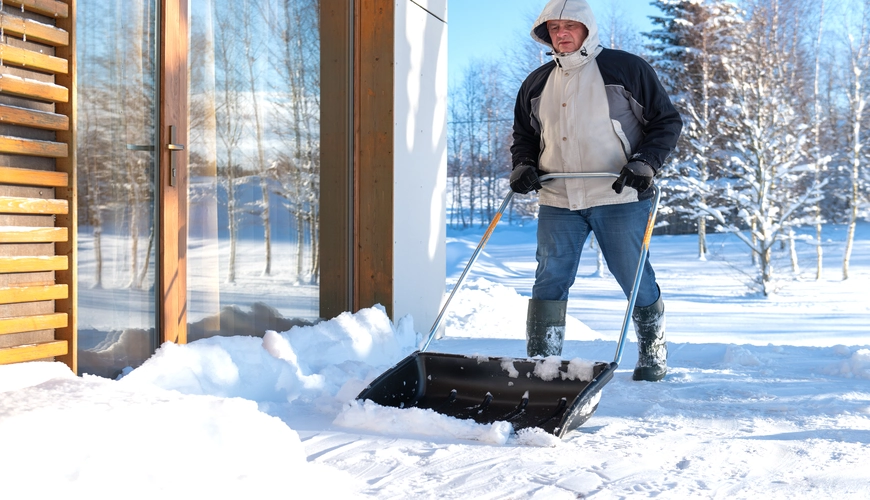 Professional seasonal cleaning for commercial spaces in Halifax