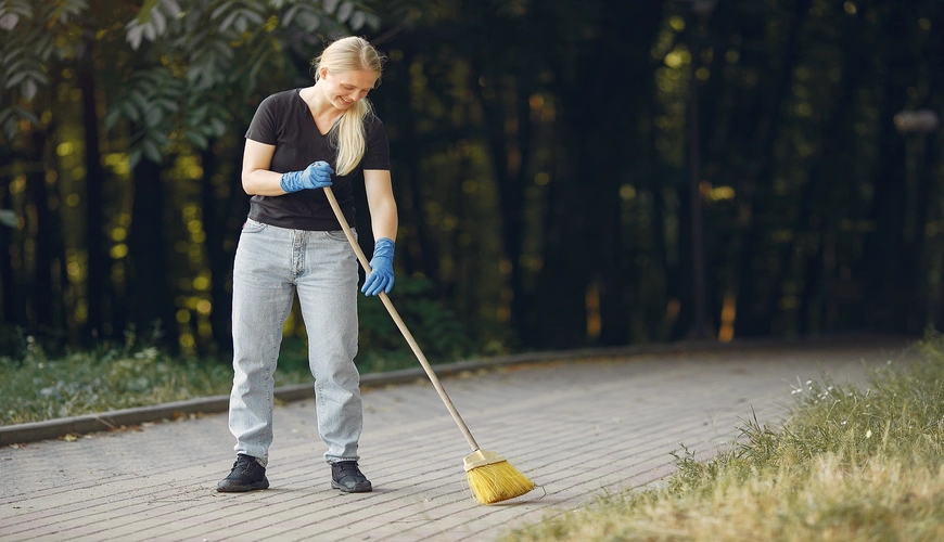 Professional sidewalk cleaning services for commercial properties in Halifax